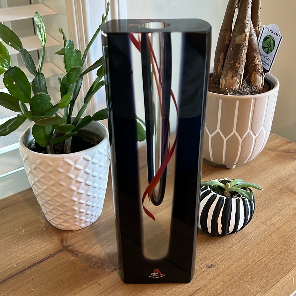 Glass vase